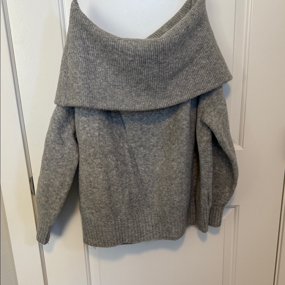 H&M Gray Off-Shoulder Sweater